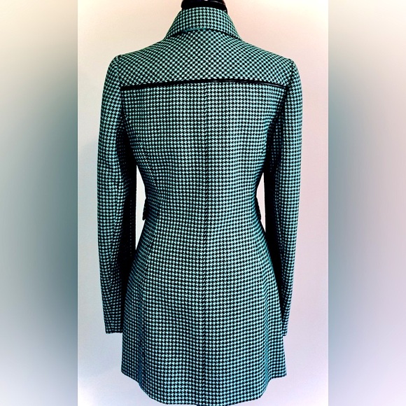 Carlisle Women’s Houndstooth Wool Business Suit - Picture 3 of 16